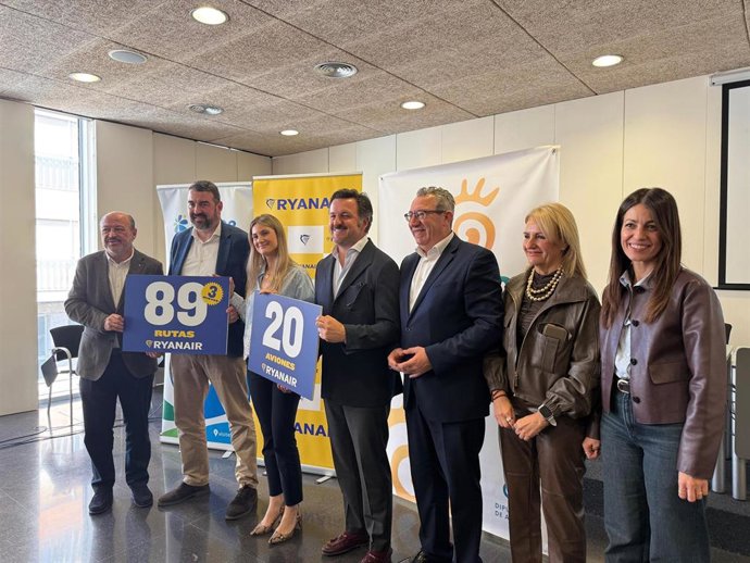 Presentación de la programación de verano de 2026 de Ryanair en Alicante, realizada este jueves en Elche