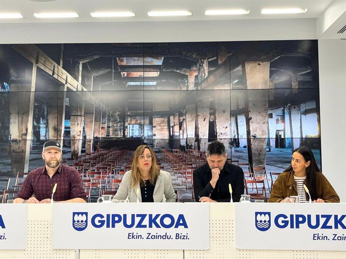 Presentación del documental Hutsune handi bat.