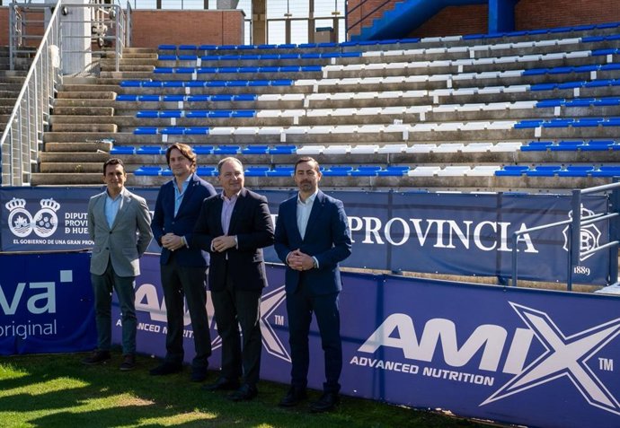 Inauguración de la Grada de la provincia en el Estadio Nuevo Colombino.