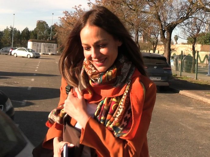 Eva González se mantiene al margen de la relación entre Cayetano Rivera y Tamara Gorro