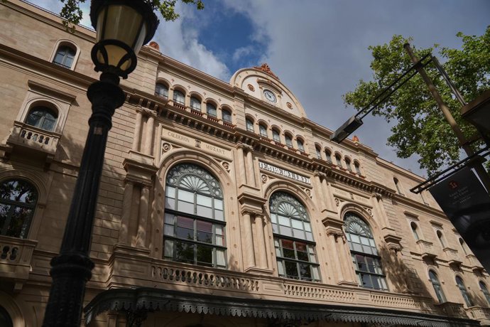 Archivo - Façana del Gran Teatre del Liceu
