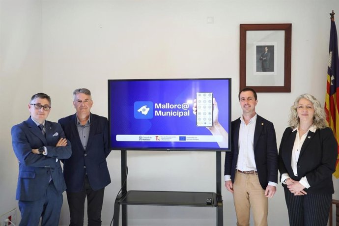 Presentación del la app, Mallorc@ Municipal, en Santa María del Camí.