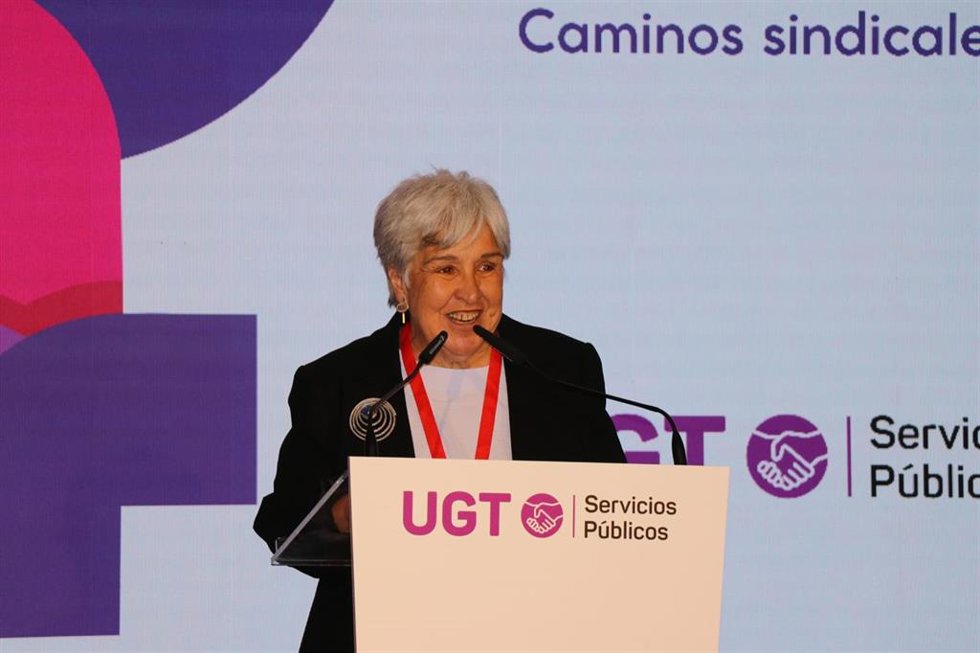 UGT Extremadura concede el IV Premio 8M 'Isabel Expósito Agúndez' a Luz Martínez.