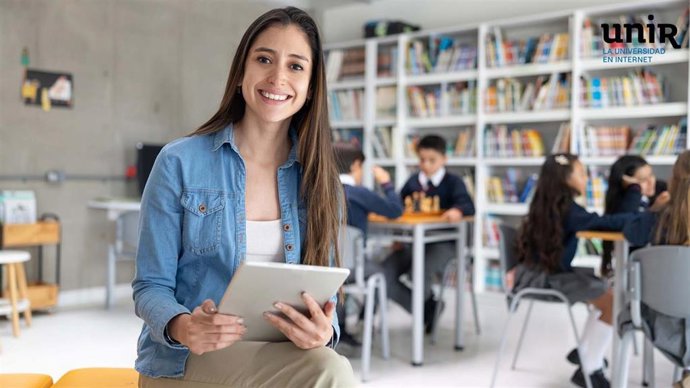 UNIR y Santillana abren convocatoria de becas del 65% para más de 30 maestrías en Educación