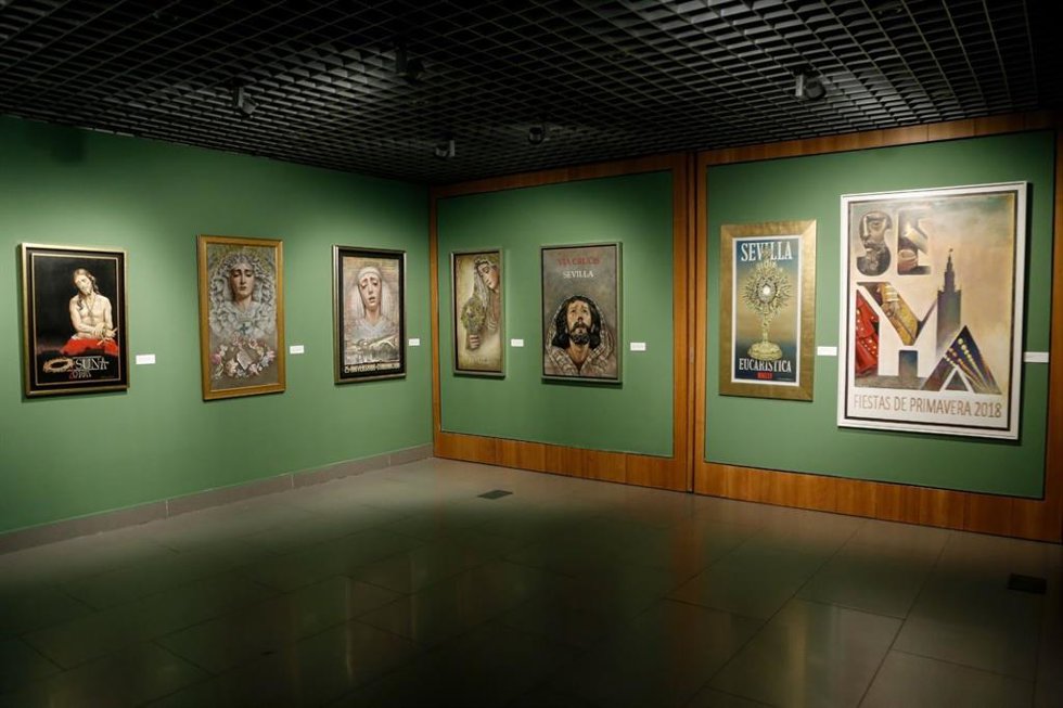 La exposición 'Imago Fidei. La pintura sacra de Jonathan Sánchez Aguilera'.
