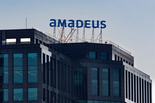 Archivo - Fachada de la sede de Amadeus en el edificio Herre, a 2 de marzo de 2023, en Madrid (España). La empresa proveedora de soluciones tecnológicas para la industria de los viajes, Amadeus IT Group, ha acumulado una subida de un 18,6% en lo que va de