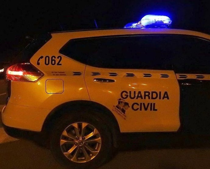 Patrulla de la Guardia Civil.