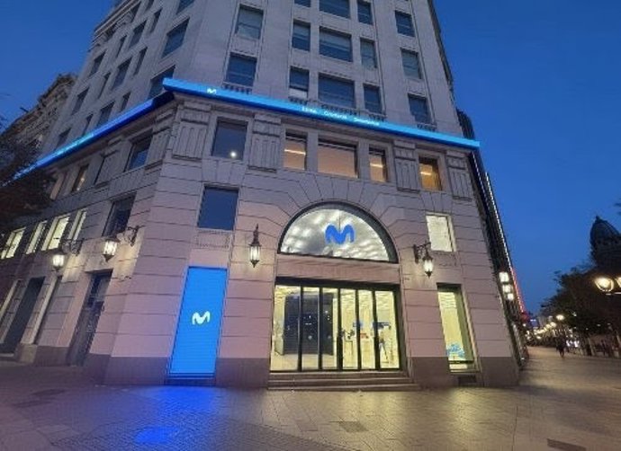 El Movistar Centre de Barcelona situado en plaza Catalunya