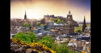 Las reservas para Semana Santa se disparan y agotan el aforo en los grandes iconos turísticos europeos