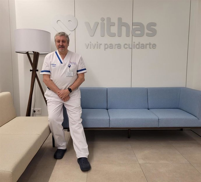 El doctor Juan Carlos Montalvá, coordinador del Centro Médico Vithas Alzira