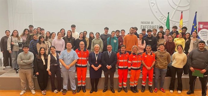 Entrenamiento en soporte vital y desfibrilación externa del alumnado del primer curso de Medicina de la Universidad de Huelva.