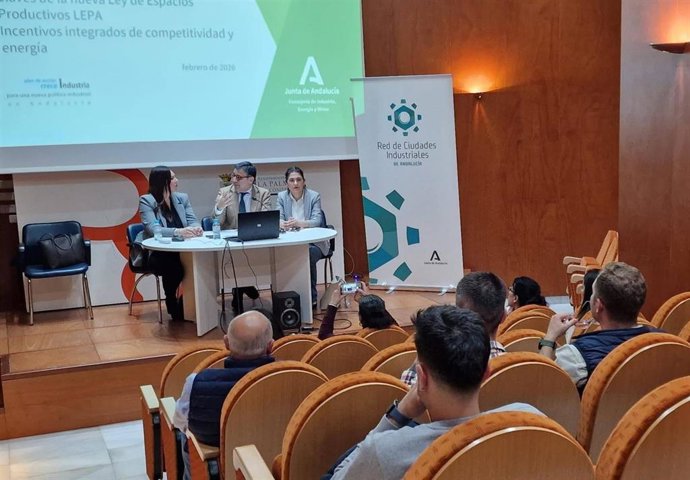 Presentación en La Palma del Condado de la nueva Ley de Espacios Productivos de Andalucía (LEPA).