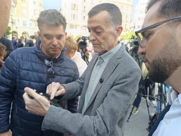 El candidato de Por Andalucía a la Junta, Antonio Maíllo, en una visita a Córdoba.