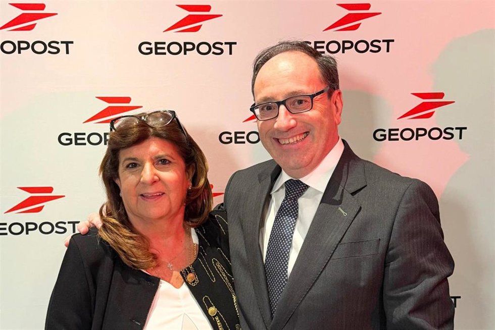 Marisa Camacho, CEO de TIPSA, y David Sastre, CEO de SEUR.