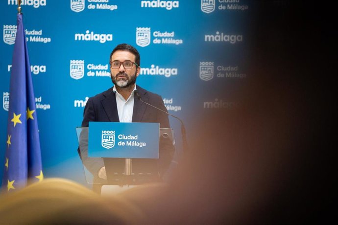 El concejal delegado de Turismo, Jacobo Florido, informa sobre la presencia del destino Málaga en la feria de turismo ITB 2026.