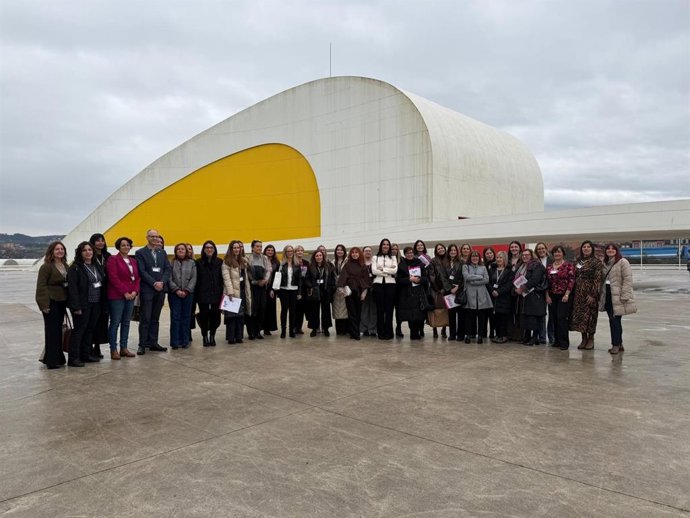 Encuentro del Programa Enfoca Talento que se ha celebrado hoy en el Centro Niemeyer.