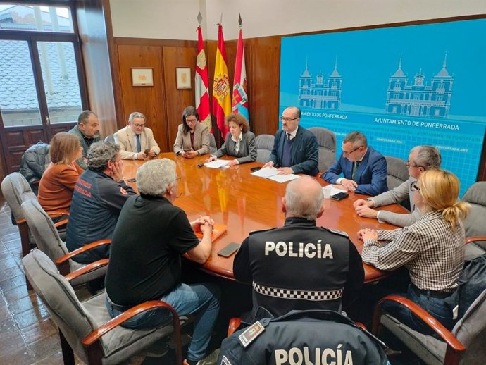 El alcalde de Ponferrada, Marco Morala, preside la reunión del Centro de Coordinación Operativo (Cecop).
