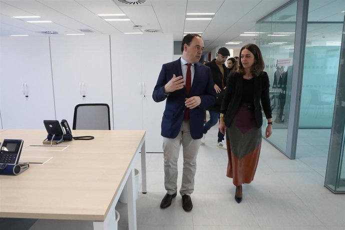 El president Juanfran Pérez Llorac y la conssllera Nuria Martínez.