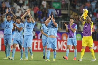 Futbol, O’Higgins vs Esporte Clube Bahia, Segunda Fase, Conmebol Libertadores 2026  Los jugadores de O’Higgins celebran el triunfo contra Esporte Clube Bahia durante el  partido Conmebol Libertadores disputado en el Estadio Codelco El Teniente de