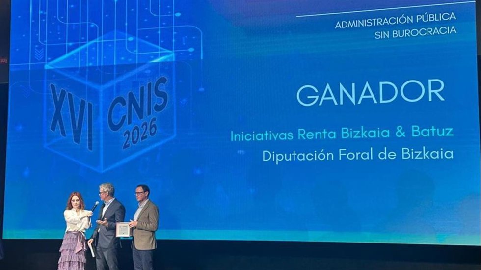 Bizkaia, galardonada en los premios CNIS por sus proyectos Batuz y Renta Bizkaia