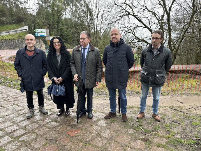 Visita de Vanessa Gutiérrez a las obras