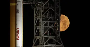 La NASA aplaza a 2028 que el ser humano vuelva a pisar la superficie de la Luna tras más de 50 años