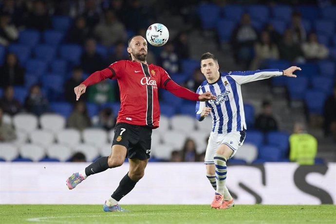 Archivo - El jugador del RCD Mallorca Vedat Muriqi durante el encuentro de ida en Anoeta.