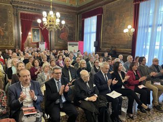 Asistentes a la clausura de los actos con motivo de la  conmemoración del 600 aniversario del Hospital de Nuestra Señora de Gracia de Zaragoza.