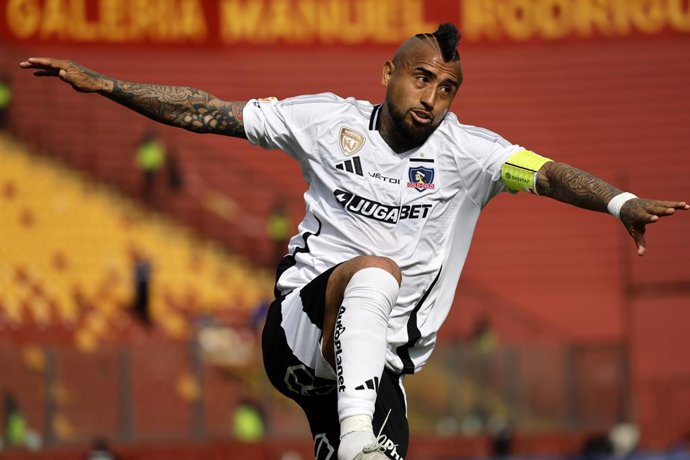 Futbol, Colo Colo vs Universidad de Chile. Supercopa 2025 El jugador de Colo Colo Arturo Vidal es fotografiado durante el partido por la Supercopa 2025 contra Universidad de Chile disputado en el estadio Santa Laura de Santiago, Chile. 14/09/2025 Andres