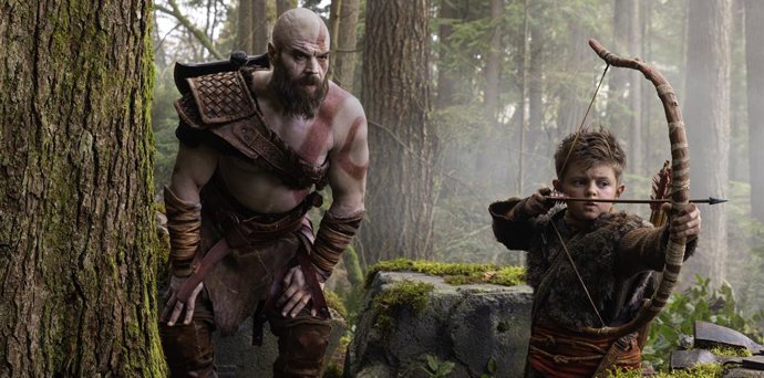 Primera imagen de Kratos y su hijo Atreus en la serie God of War de Prime Video