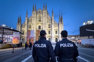 Agents de la Policia italiana a Milà