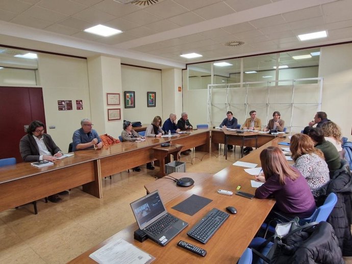 El director general de Producción Agraria, Carlos Calvo, se ha reunido con representantes de organizaciones agrarias.