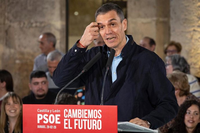 El presidente del gobierno, Pedro Sánchez, interviene durante un acto de inicio de campaña electoral, a 26 de febrero de 2026, en Burgos, Castilla y León (España).
