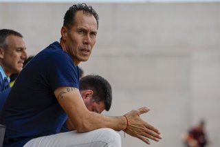 Futbol, Deportes Limache vs O’Higgins. Fecha 3, Liga de Primera 2026. El entrenador de O’Higgins Lucas Bovaglio es fotografiado durante el partido de primera division contra Deportes Limache disputado en el estadio Lucio Farina de Quillota,