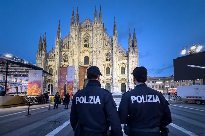 Agentes da Polícia italiana em Milão