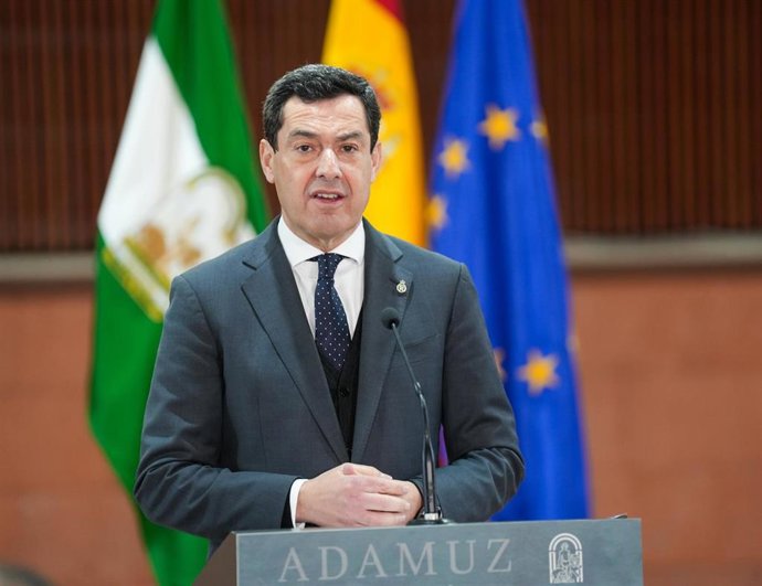El presidente de la Junta de Andalucía, Juanma Moreno, durante la rueda de prensa posterior al Consejo de Gobierno. Imagen de archivo. 