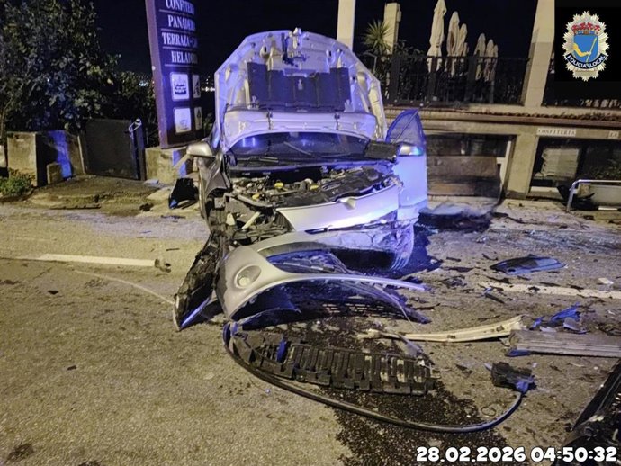 Uno de los coches afectados por el accidente