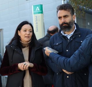 Archivo - Rafi Crespín y Alberto Mayoral preguntaron al Gobierno qué trabajos ha realizado en relación con el mallado entre Badajoz y Córdoba para el refuerzo del suministro eléctrico en Los Pedroches y el Guadiato.