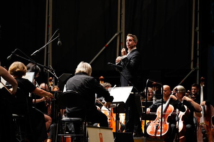 Archivo - La alcaldesa de Granada, Marifrán Carazo, durante la inauguración de la I Bienal de Flamenco. Imagen de archivo. 