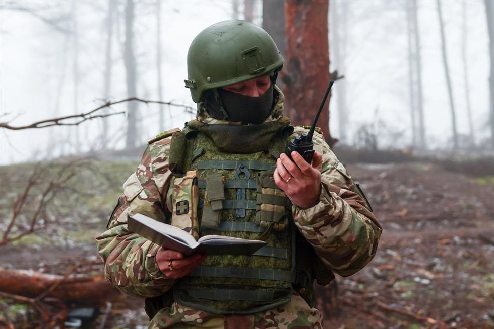 Un militar del Ejército de Rusia en la provincia ucraniana de Jersón, parcialmente ocupada en el marco de la invasión lanzada en febrero de 2022 (archivo)
