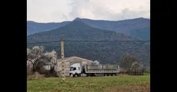 Comienza el vaciado sanitario de la explotación afectada por Dermatosis Nodular Contagiosa en Borrastre (Huesca)