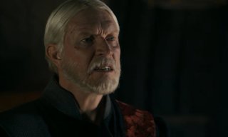 El creador de El caballero de los Siete Reinos explica la escena post-créditos de Maekar y el cambio del final del libro