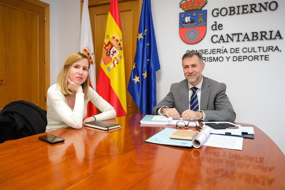 Martínez Abad y Júlia Olmo