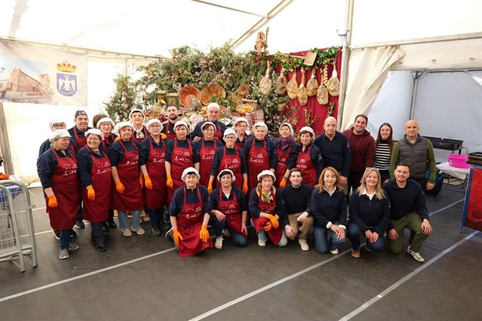 Foto de familia del III Concurso Nacional de Cortadores de Jamón.