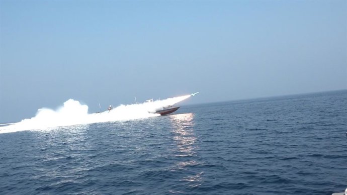 February 17, 2026, Strait Of Hormuz, Persian Gulf, Iran: The Islamic Revolutionary Guard Corps (IRGC) is conducting a military drill in the Strait of Hormuz, in the Persian Gulf, southern Iran. This large-scale exercise follows an increased United States 