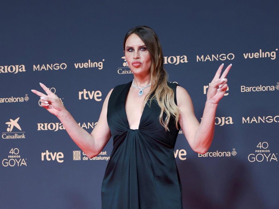 La actriz Karla Sofía Gascón posa en la alfombra roja de la 40 edición de los Premios Goya, en el Auditori del Centre de Convencions Internacionals, a 28 de febrero de 2026, en Barcelona, Cataluña (España).