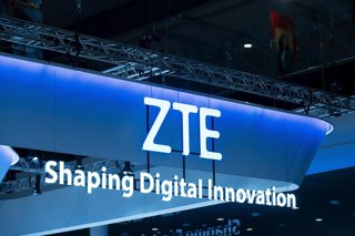 Archivo - Estand de ZTE en el Mobile World Congress (MWC) 2023 
