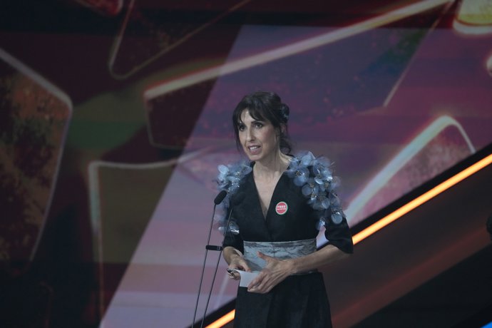 La directora Eva Libertad recoge el Goya a Mejor Dirección Novel por 'Sorda' en la 40º edición de los Premios Goya, en el Auditori del Centre de Convencions Internacionals, a 28 de febrero de 2026, en Barcelona, Cataluña (España).