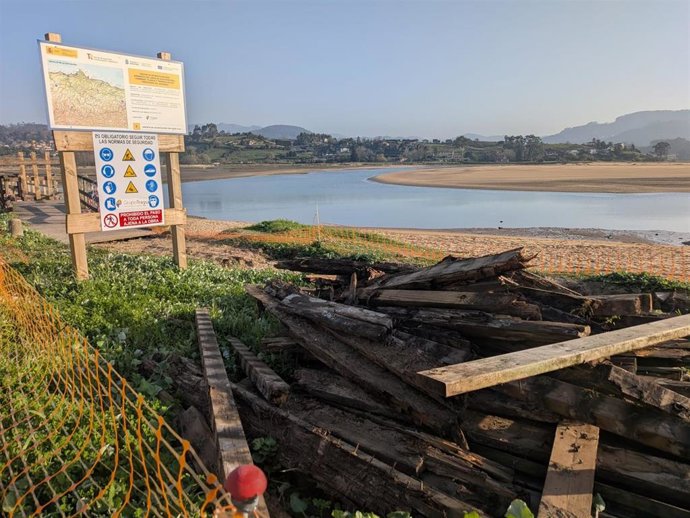 Obras en la senda entre Rodiles y Misiego