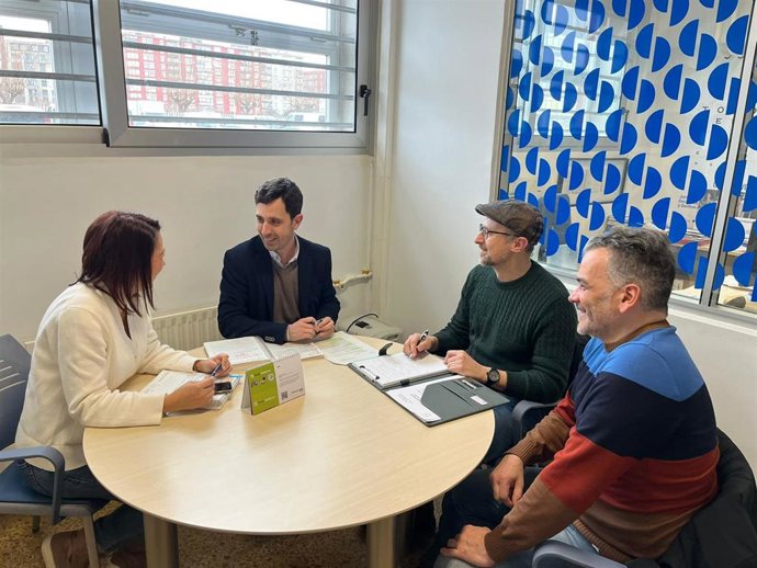 Reunión entre Echevarría y los representantes de la asociación Amici Mie para la promoción de Italia